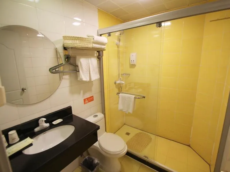 Greentree Alliance Suzhou Guanqian Street Chayuanchang Metro Station Hotel  Сучжоу